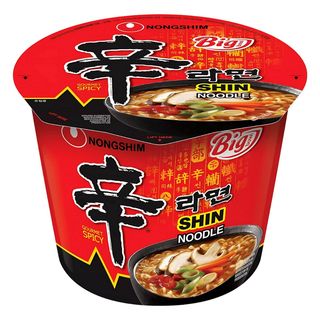 Рамен шин в голяма купа Nongshim 112г