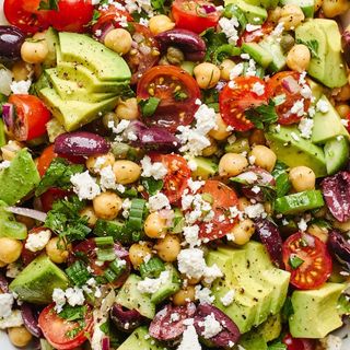 Авокадо с нахут