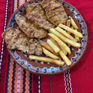 Пилешко филе на скара