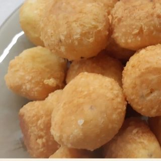 Пикантни хапки с кашкавал