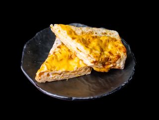 Баница от лаваш със сирене