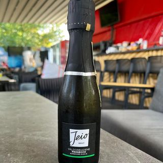 Просеко джео брут 0.200 л.