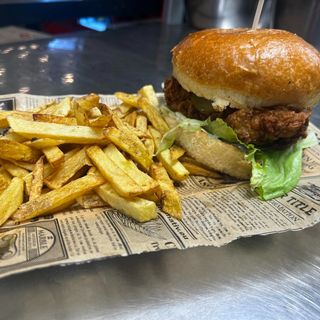 Криспи Бургер