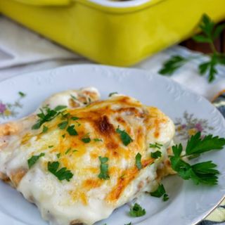 Пълнена палачинка с пилешко филе