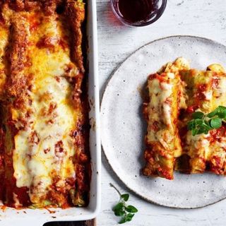 Канелони с цвекло и сирена