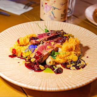 Патешко магре и къпини