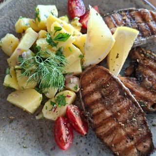 Печена сьомга