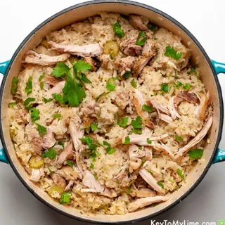 Пиле с ориз в кутия