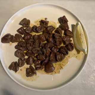 Пилешки сърца в домашно масло