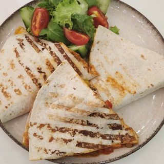 Кесадия с телешко месо