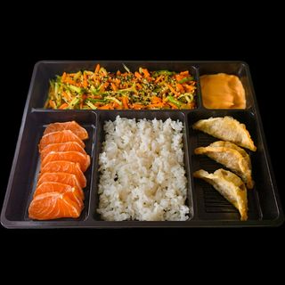 Бенто Box Сьомга Татаки 400г - 40%