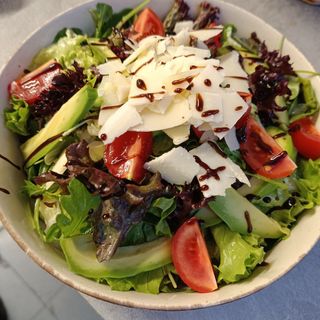 Нова Любима салата