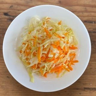 Салата зеле с моркови