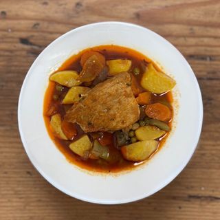 Свинско с картофи яхния