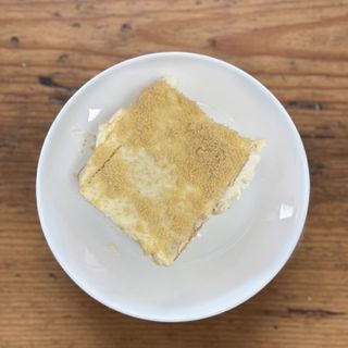 Домашна бисквитена торта