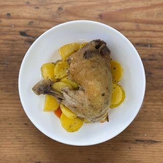 Пиле с картофи на фурна