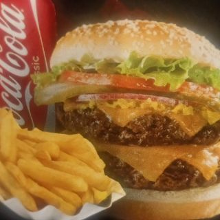 Двоен чийзбургер меню