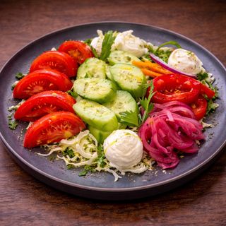 Градинска салата