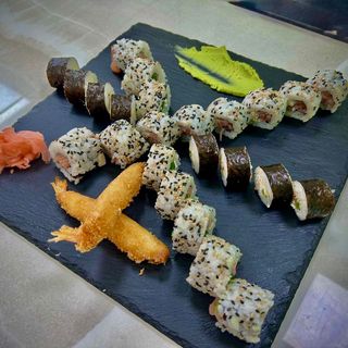 Сет пушена сьомга - 24 броя