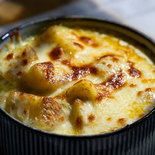 Запечени картофи със сметана  