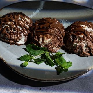 Бисквитена торта с Нутела