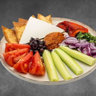 Българска салата 