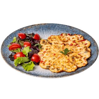 Гофретен омлет с чушки и трюфел сирене