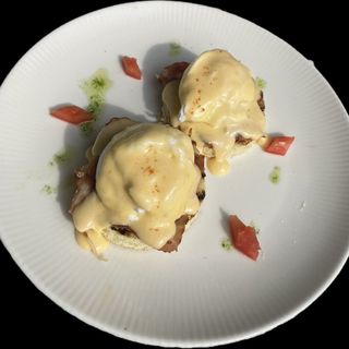 ЯЙЦА БЕНЕДИКТ