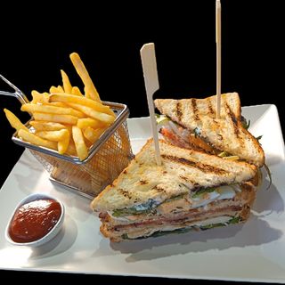 КЛУБ САНДВИЧ