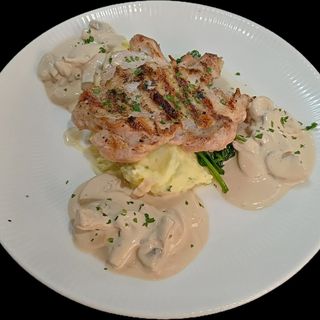 ПИЛЕШКА ПЪРЖОЛА