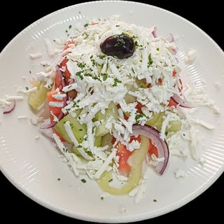 ШОПСКА САЛАТА