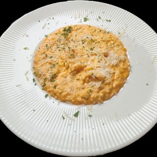 РИЗОТО С МОРСКИ ДАРОВЕ И СОС ДЕЛ МАРЕ