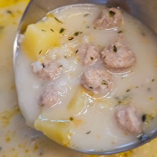 Супа топчета