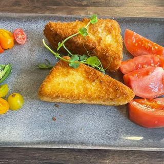 Кашкавал пане с гарнитура