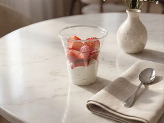 ПРОТЕИНОВ КРЕМ С ЯГОДИ