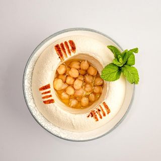 Traditional hummus