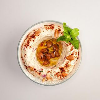 Beiruti hummus