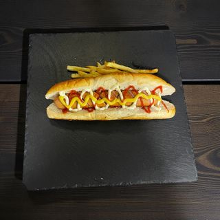 Класически хот дог