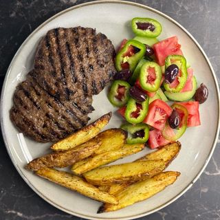 Конски кюфтета + 2 гарнитури