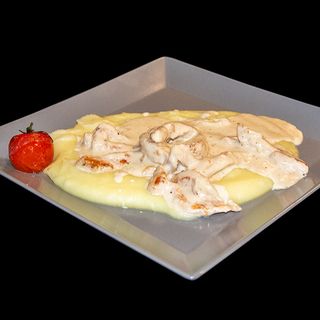 Пиле четири сирена с картофено пюре