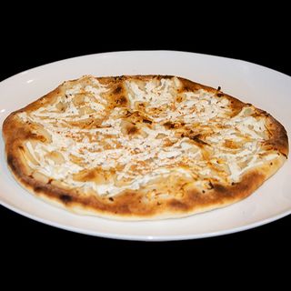 Хлебче със сирене и шарена сол