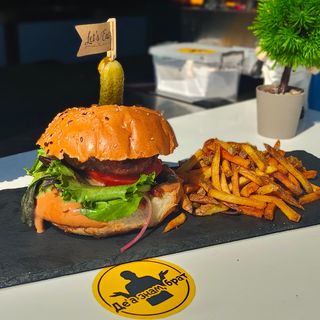 Телешки бургер "FATTY" 