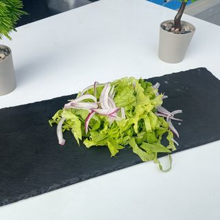 Зелена салата