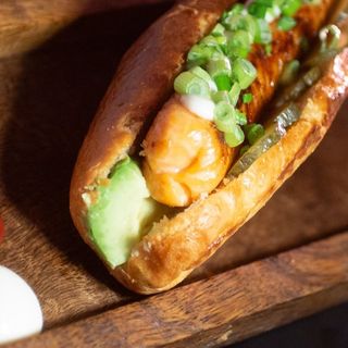 ХОТ ДОГ СЪС СЬОМГА