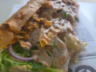 Ядосано пиле голям