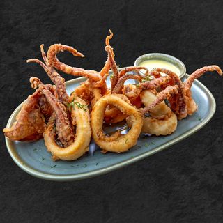 Новозеландски пържени калмари с айоли