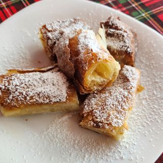 Баница с ябълки