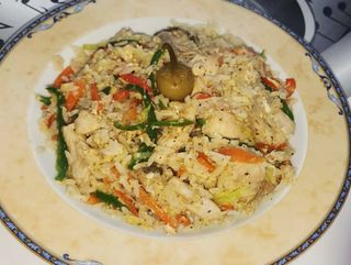 Ориз с пиле и зеленчуци