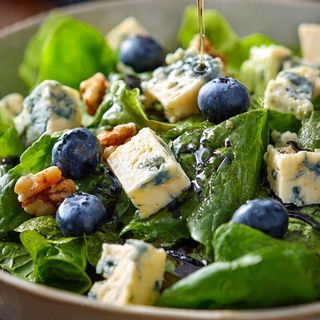 Зелена с плодове