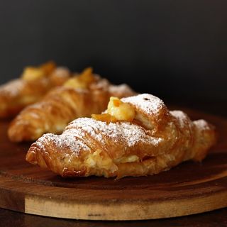 КРОАСАН С КРЕМ